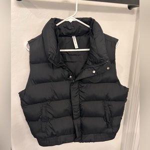 Fabletics puffer vest size M